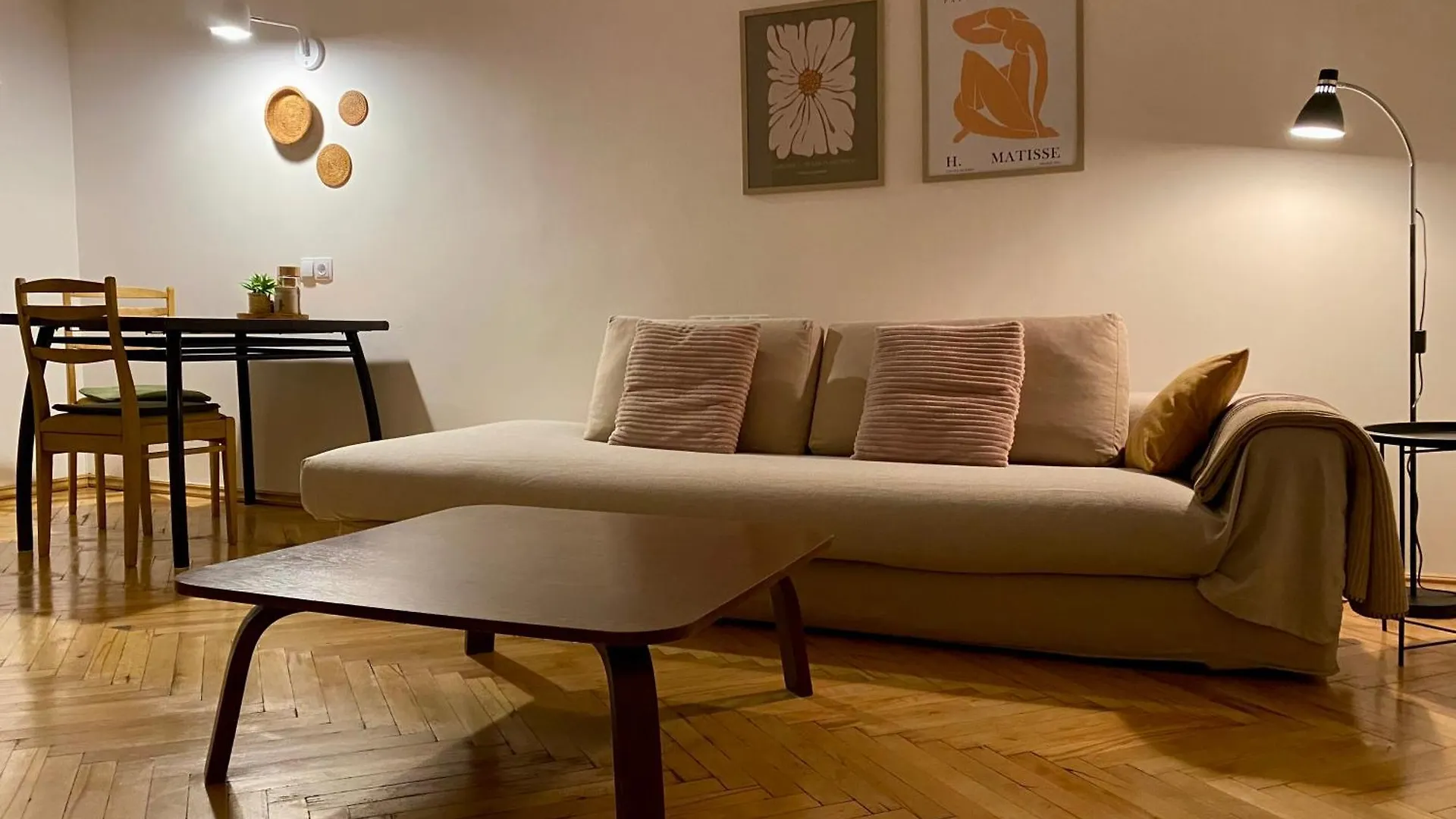 Chic 1-Bedroom Appartment On Saburtalo Tbiliszi 0*,  Grúzia