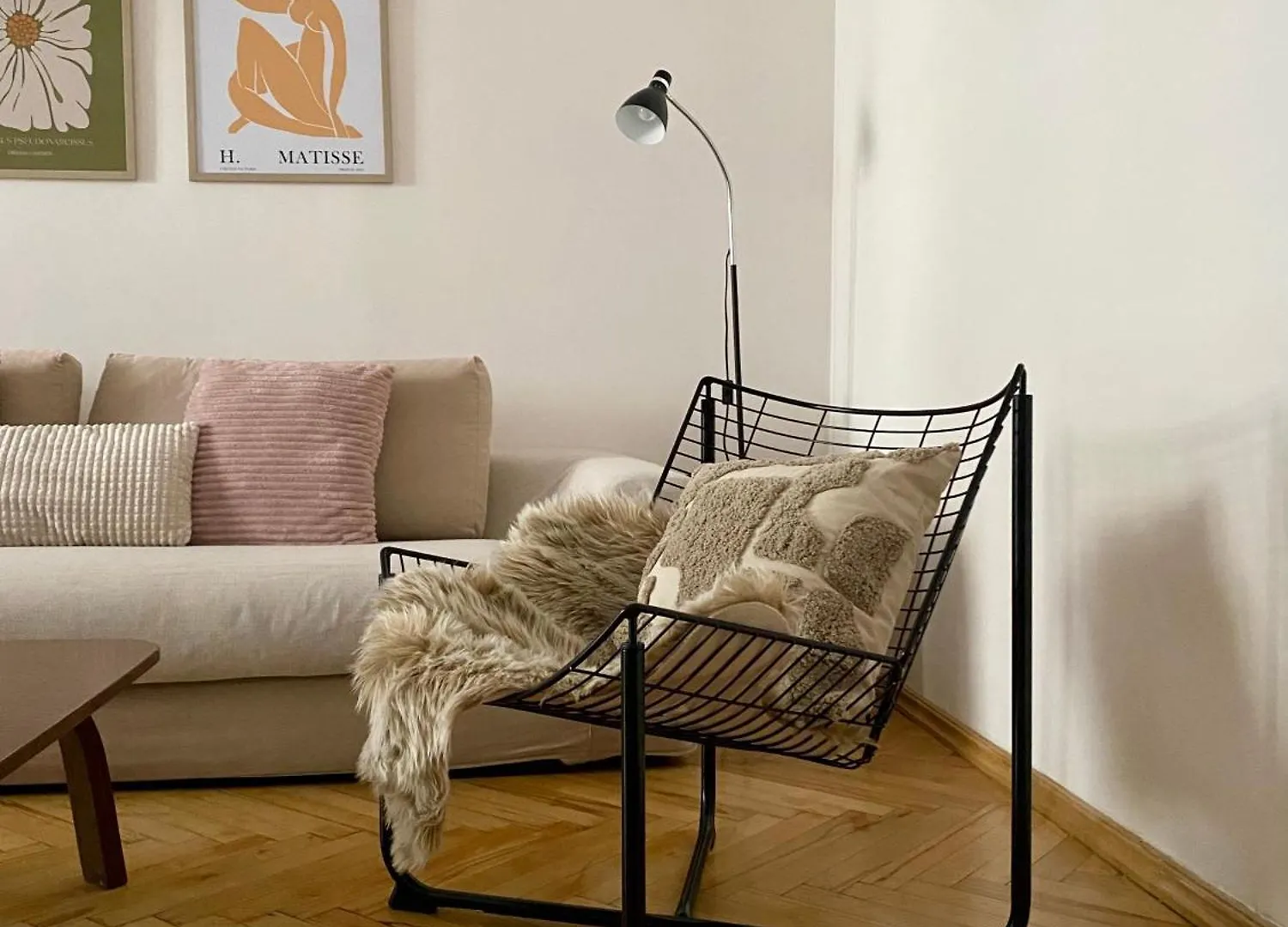 Chic 1-Bedroom Appartment On Saburtalo Tbiliszi Apartman